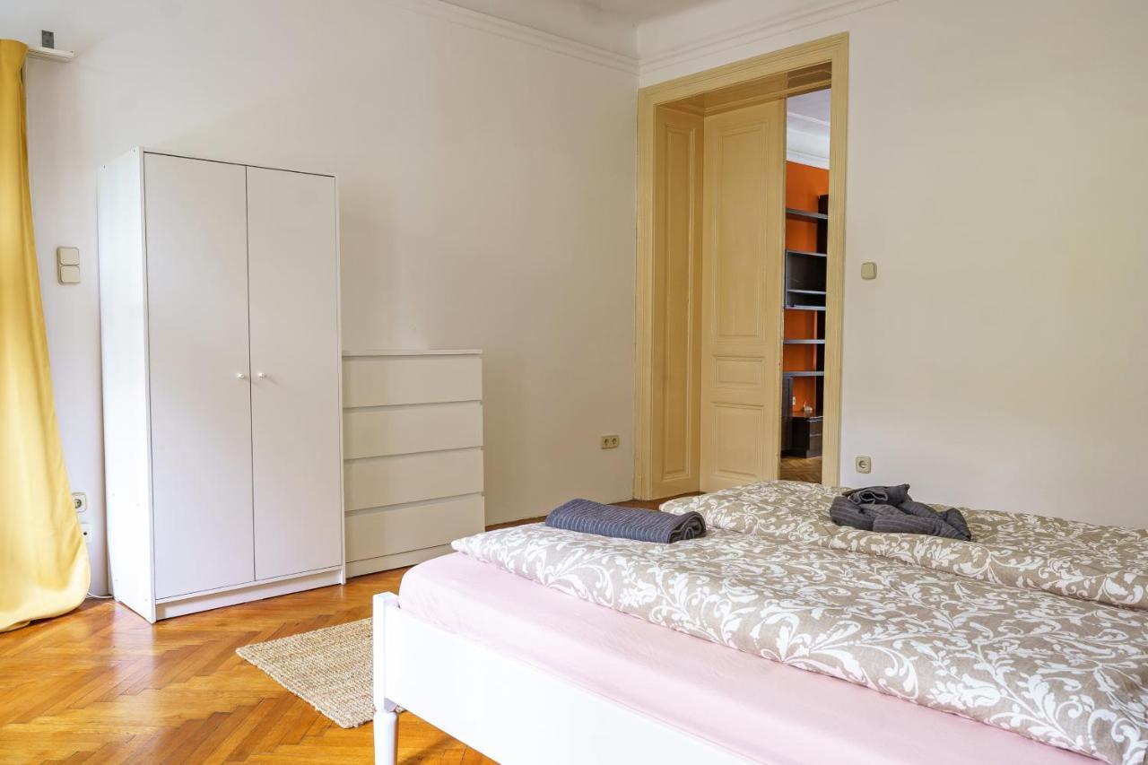 Living - Rustengasse * Wien