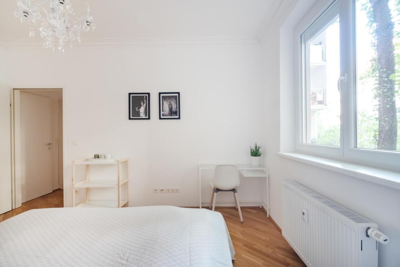 Appartamento Absolute Ruhelage Im Zentrum Mit Parkplatz Vienna