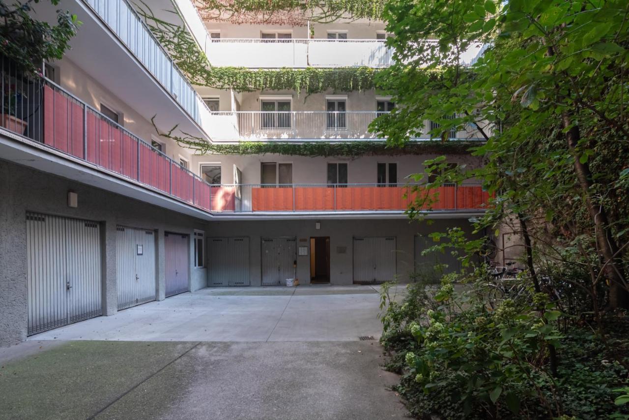 Absolute Ruhelage Im Zentrum Mit Parkplatz