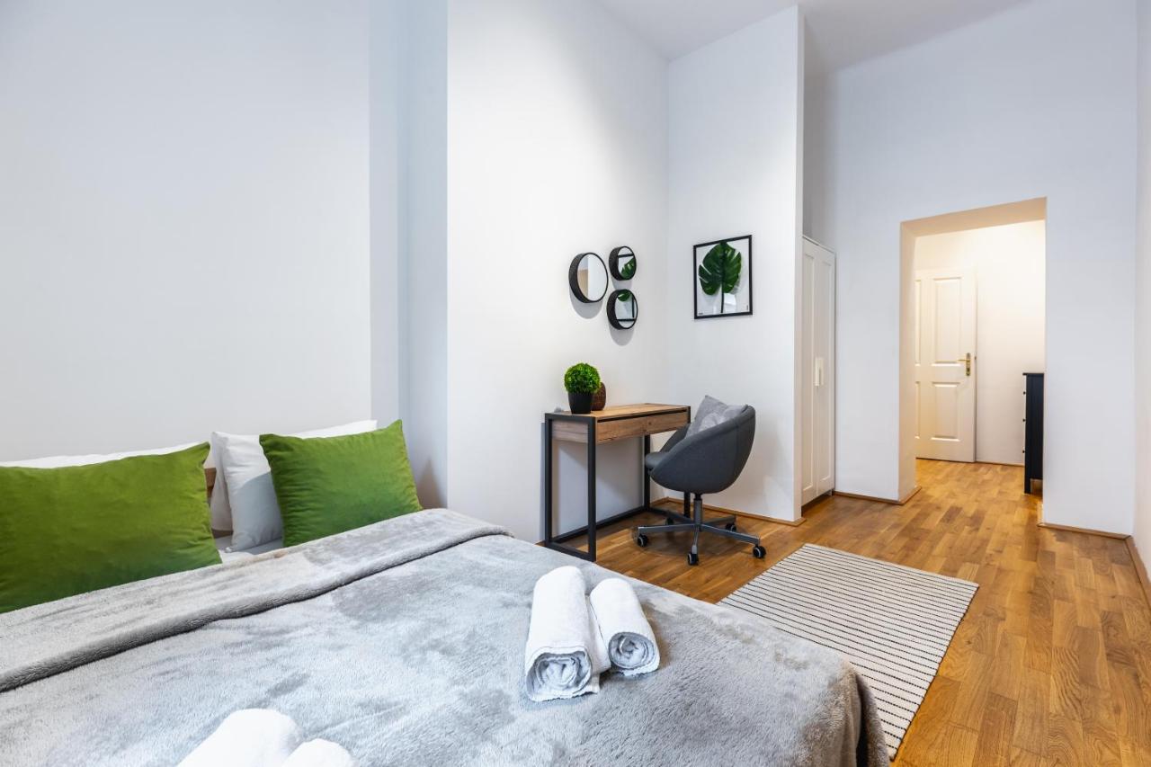 Apartment Stylish Designed In A Calm District *