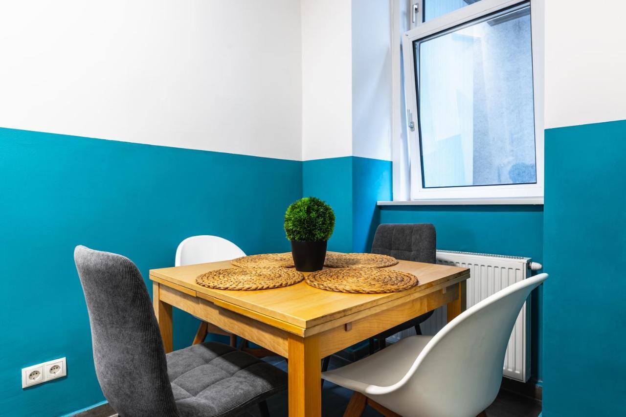 Apartment Stylish Designed In A Calm District *