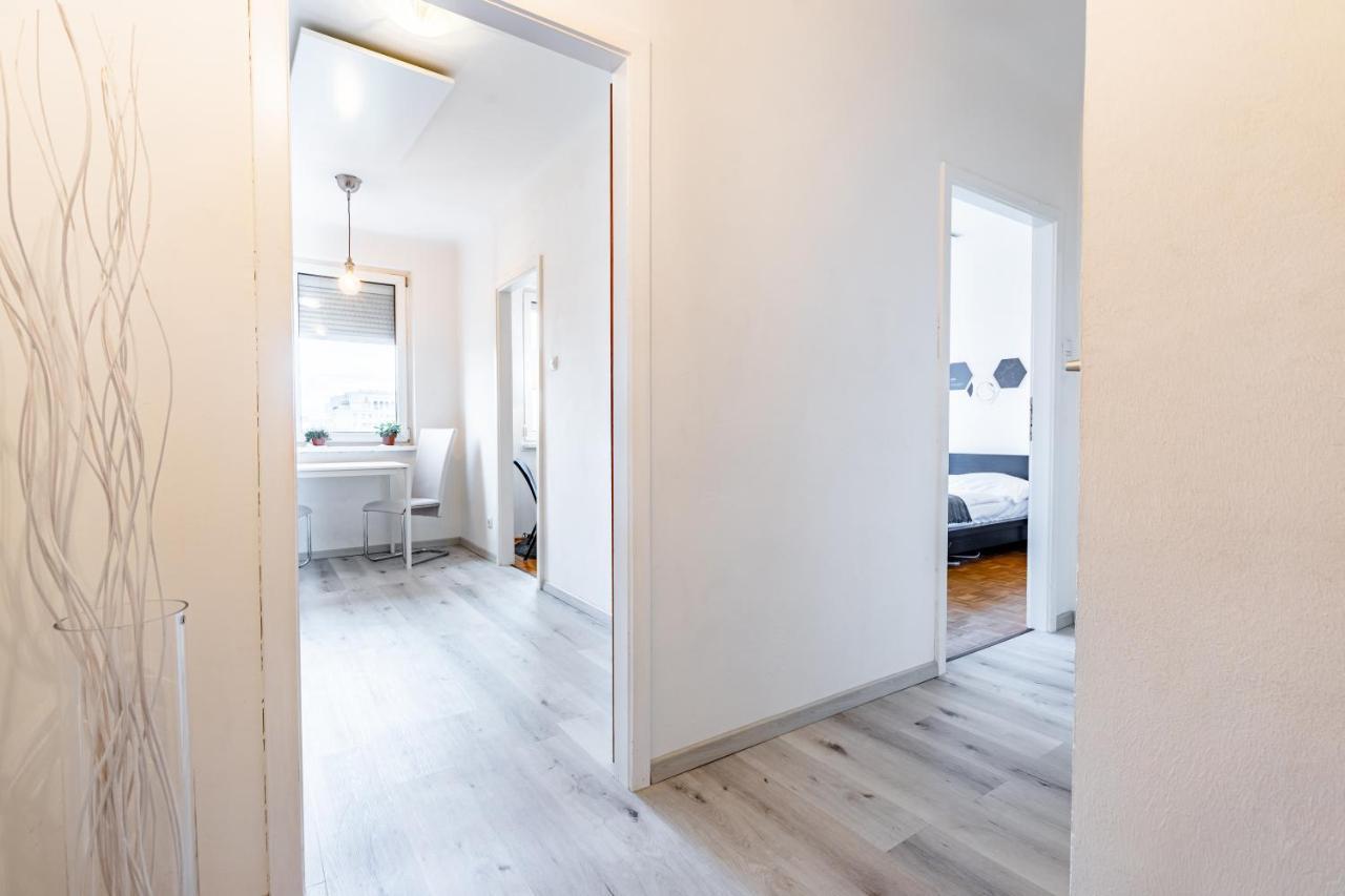 New With A View - Modern Apartment