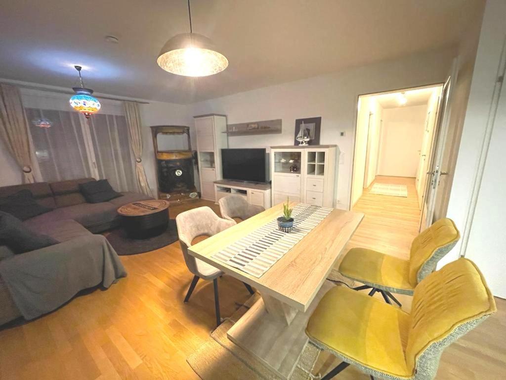 Apartment Lovely 3