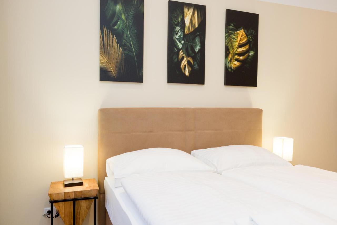 Pezzl 1170 Apartment