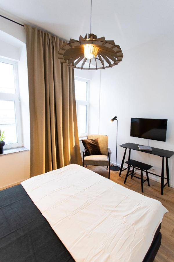 Stilvolle Mit Ruhig Gelegenem Balkon
