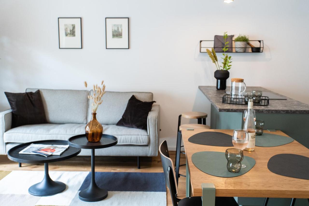 Stilvolle Mit Ruhig Gelegenem Balkon Apartment Wien