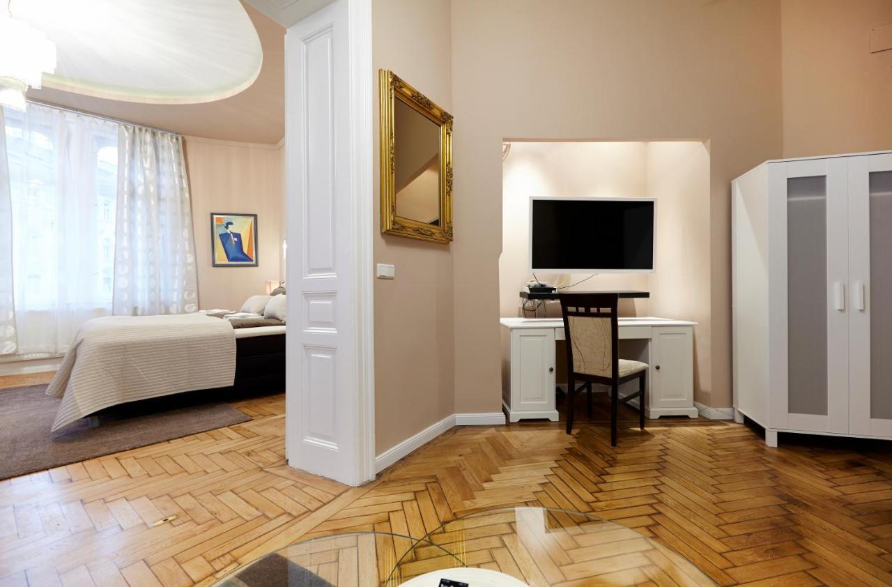 Apartment Urban In Downtown *