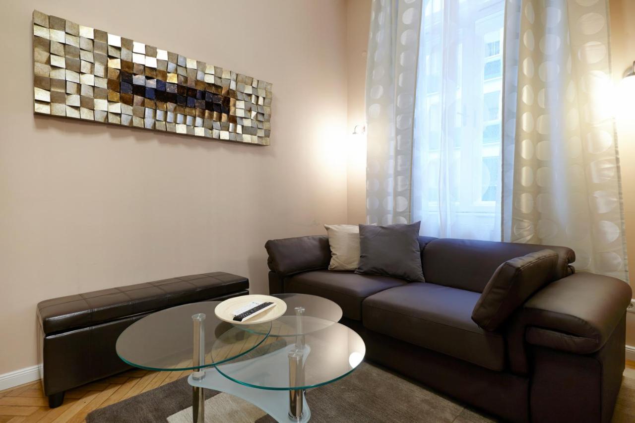 Apartment Urban In Downtown *
