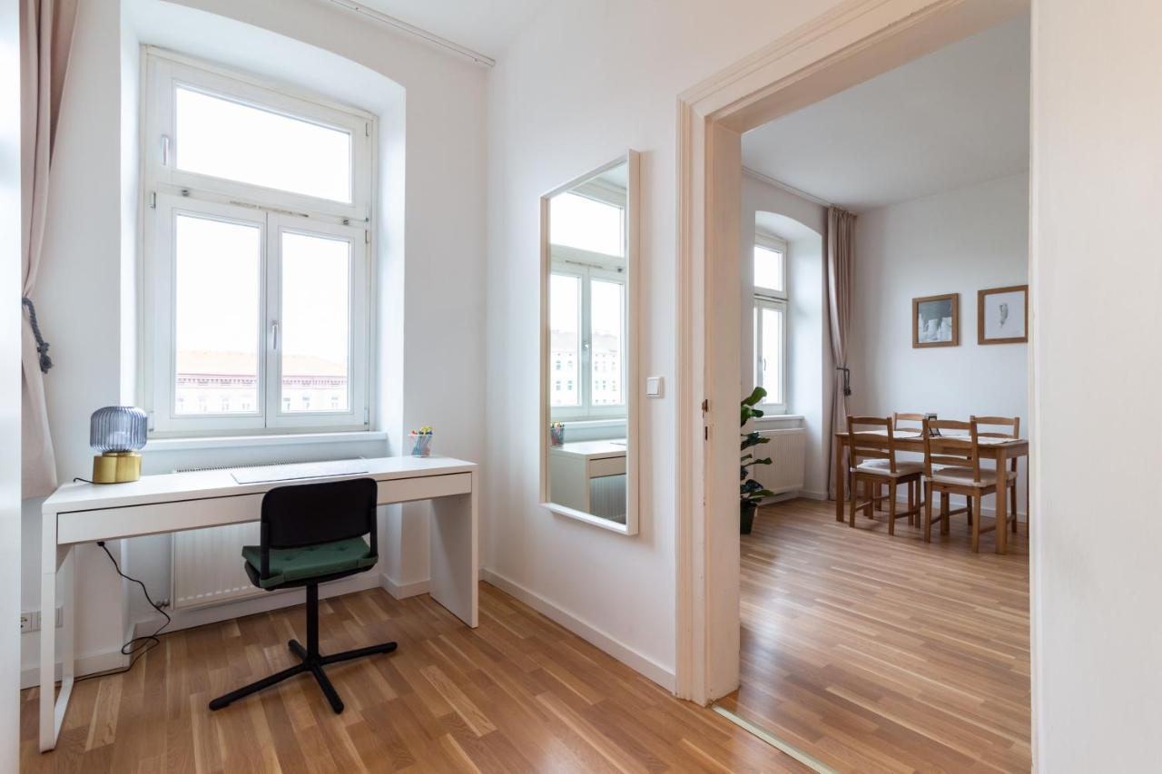 Central Apartment *