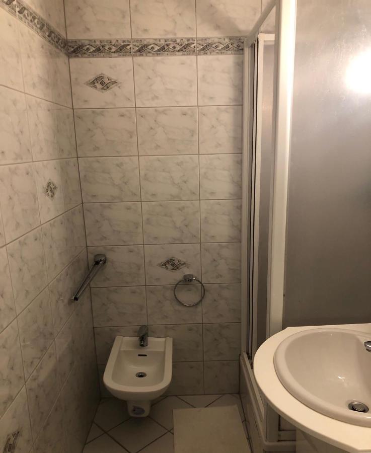 A Private In A Shared Affittacamere