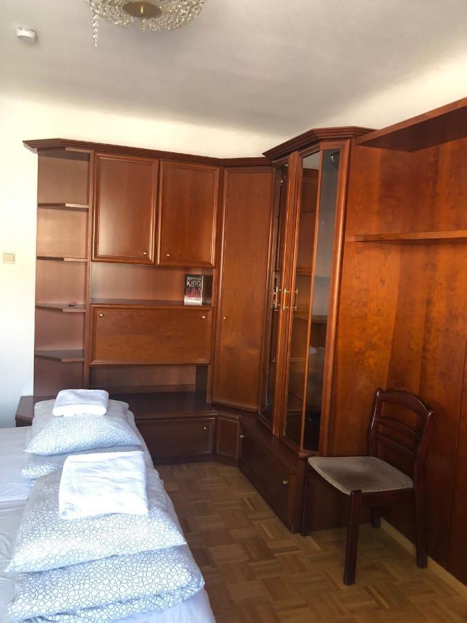 A Private In A Shared Affittacamere