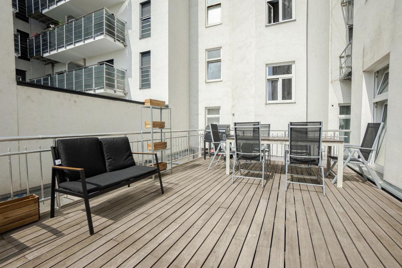 Spacious With Huge Shared Terrace And Grill Located Between Centre And Donau River Apartment Vienna