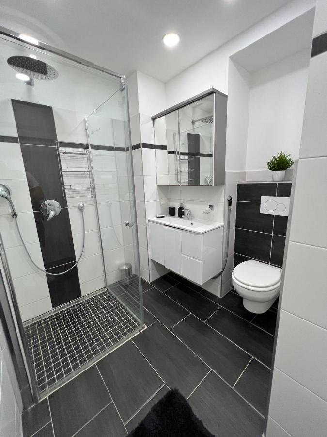 Apartment Monterey Vienna