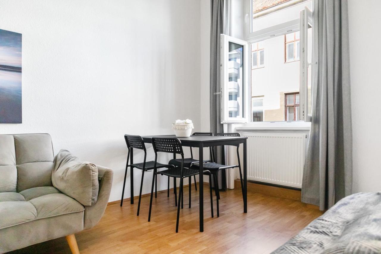 Beautiful 2br Aptartment 12 Minutes To Downtown Apartment