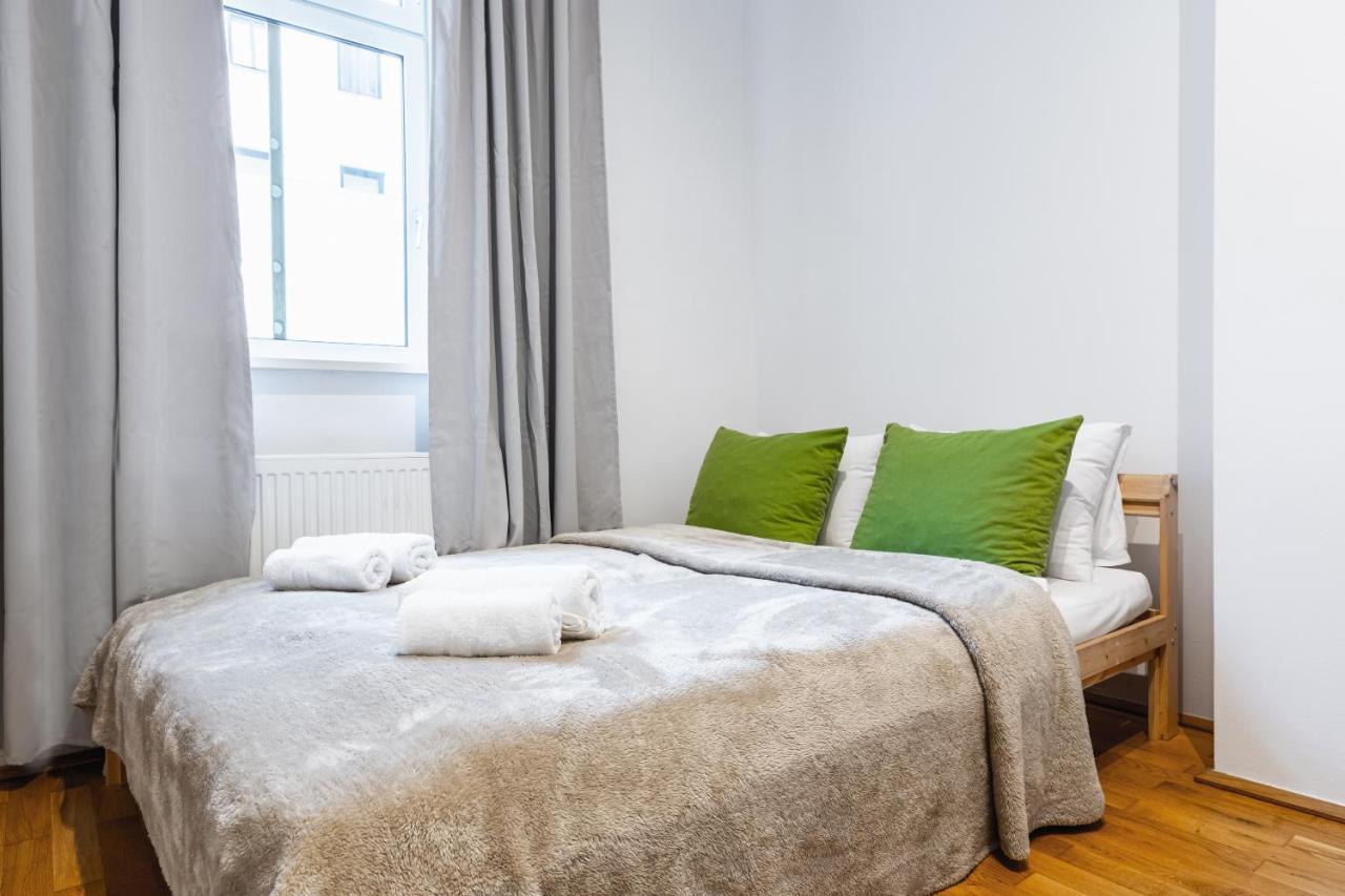 Stylish Designed In A Calm District Apartment Vienna