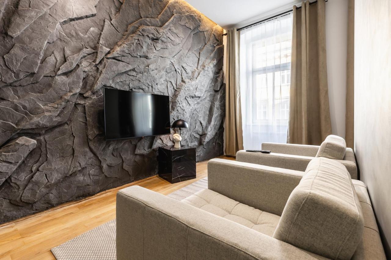 Classy And Elegant In A Calm Area *