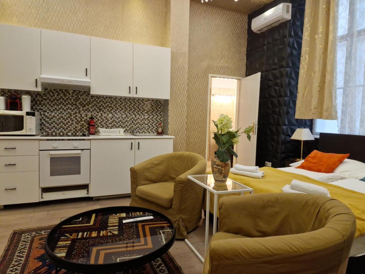 Urban Downtown Center Apartment *