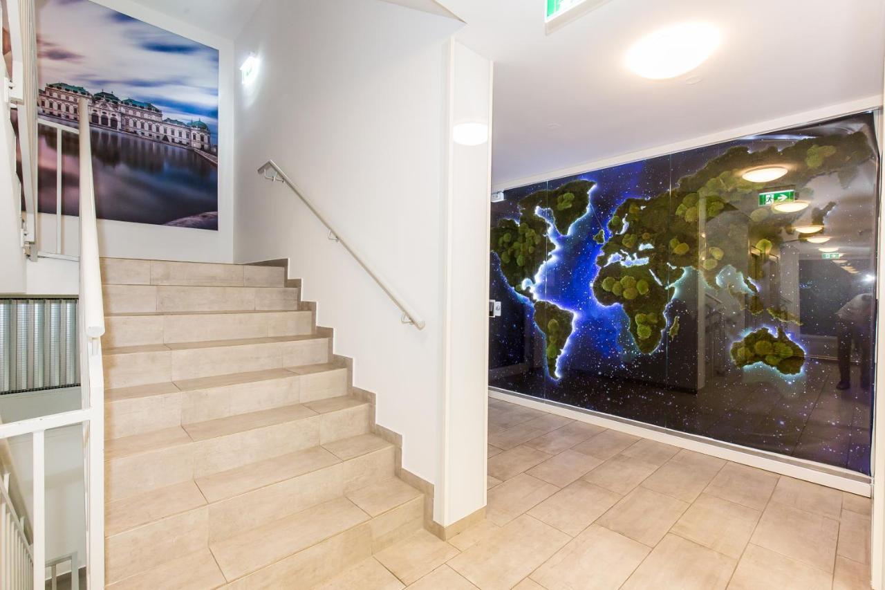 Smart Living - Hauptbahnhof - Self Check-in 4* Viena