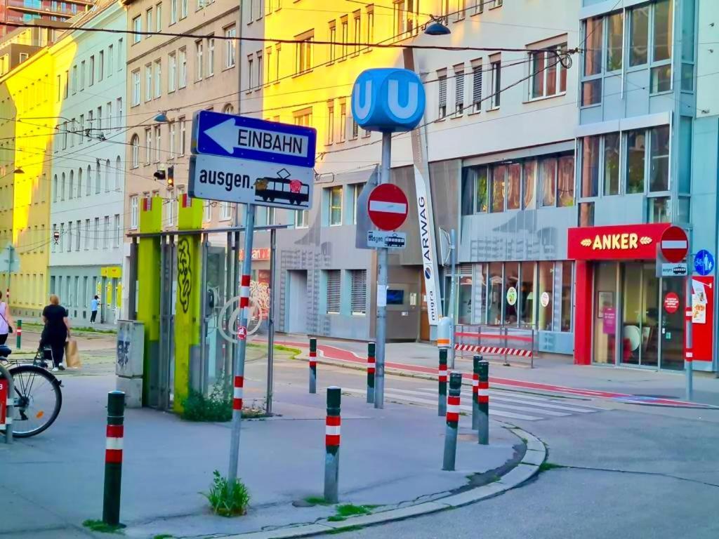 Neu-mobliertes Nahe Zentrum