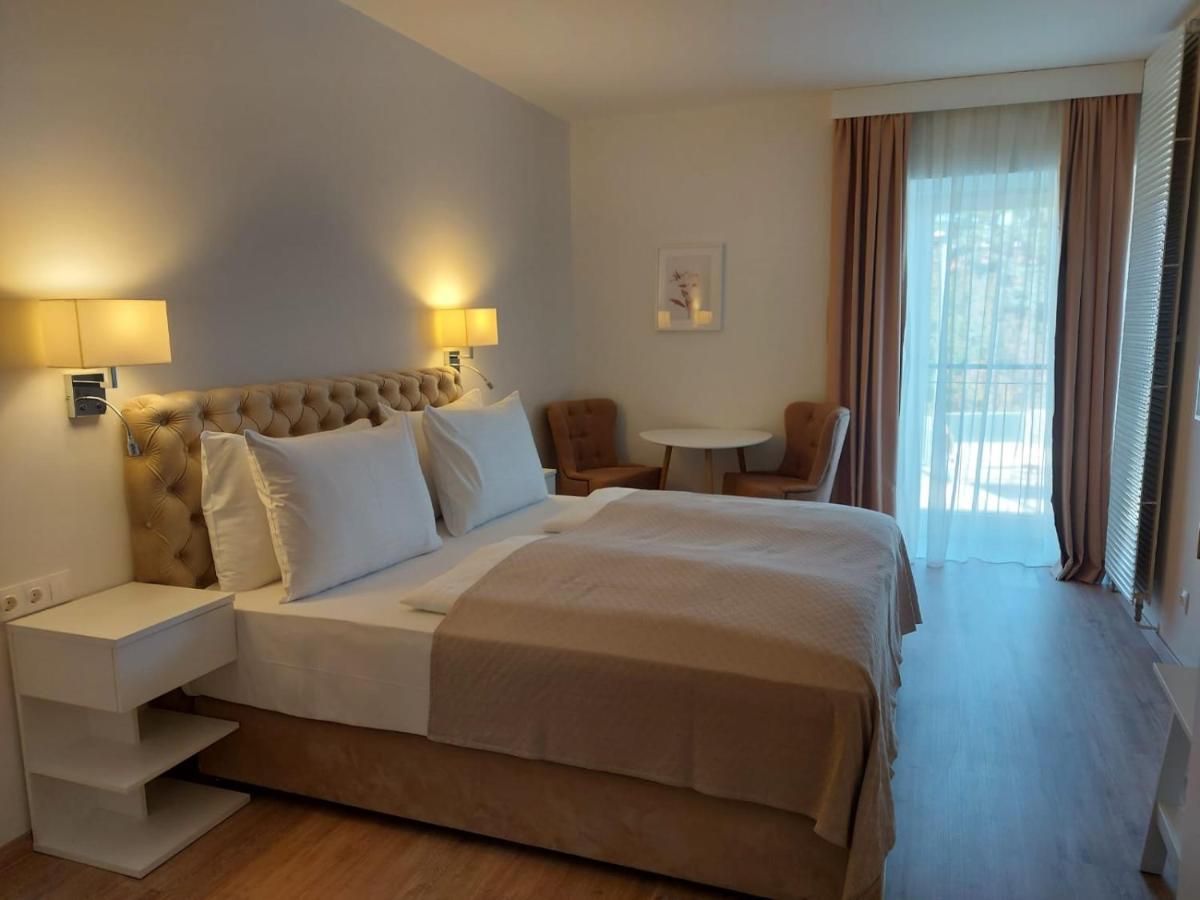 Gartenhotel Altmannsdorf Hotel
