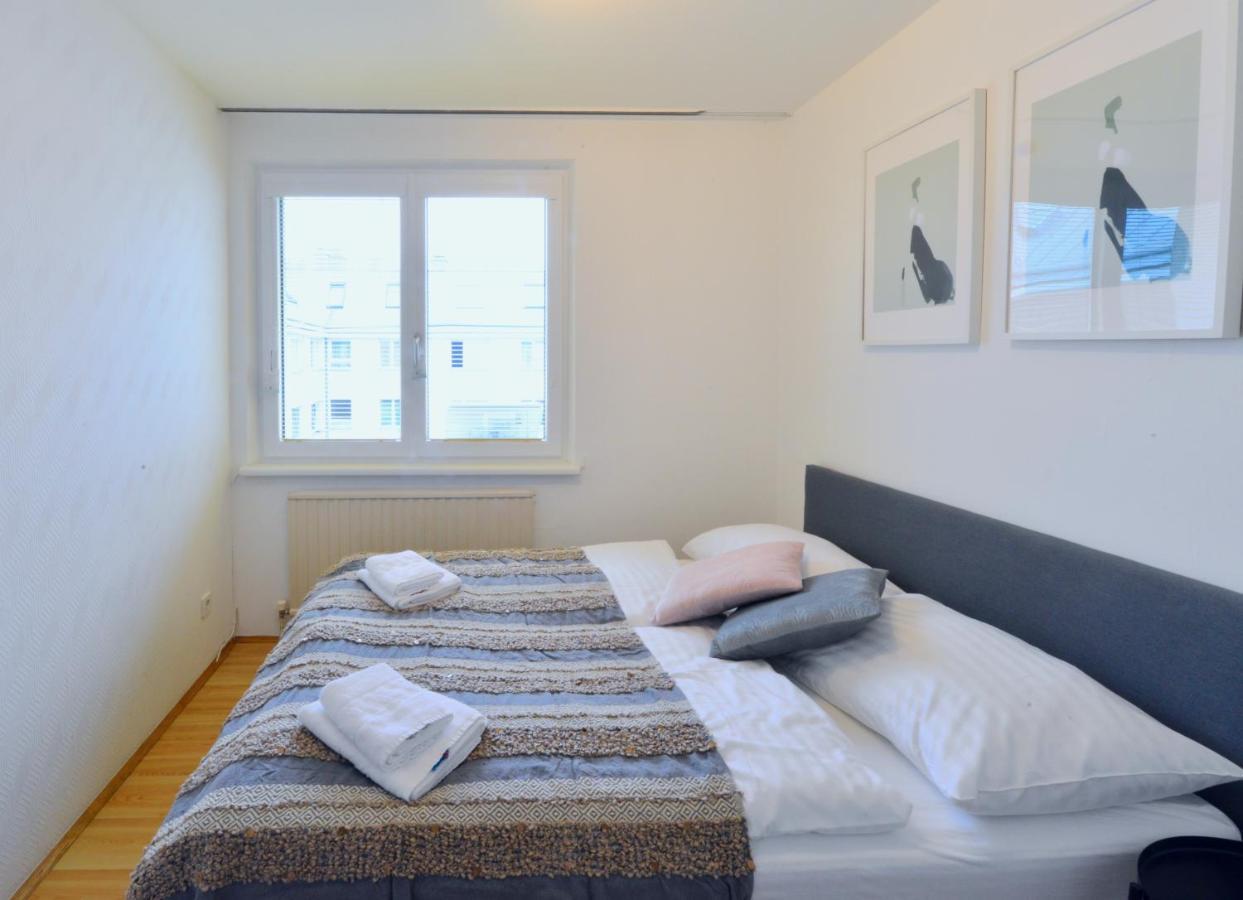 Apartment 3-bedroom-flat With Parking Space *