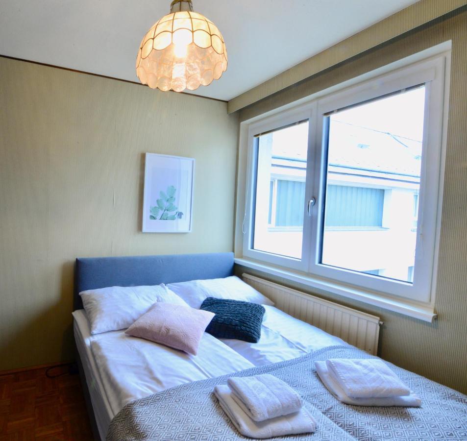 Apartment 3-bedroom-flat With Parking Space *