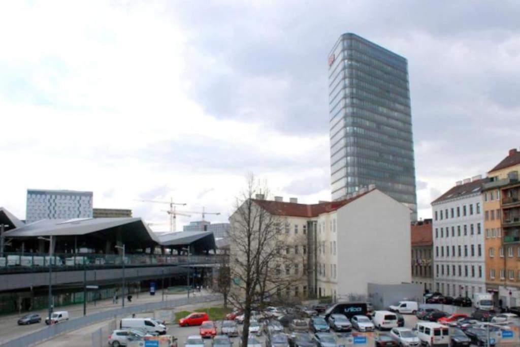 Apartment Nr 1 With 2 Balconies 3 Bedrooms Near Main Train Station *