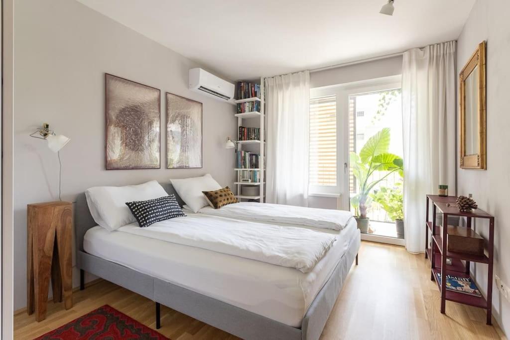 Dream - And Quiet With Ac And Free Parking Garage