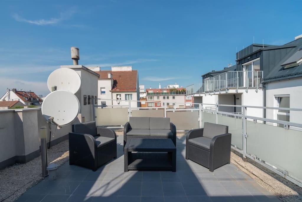 Grosse Terrasse, Klimaanlage Und U-bahn Naehe * Vienna
