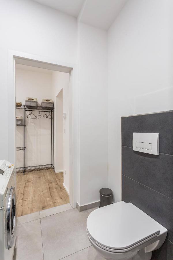 Luxury / Special For Families/ Town Hall Apartment *