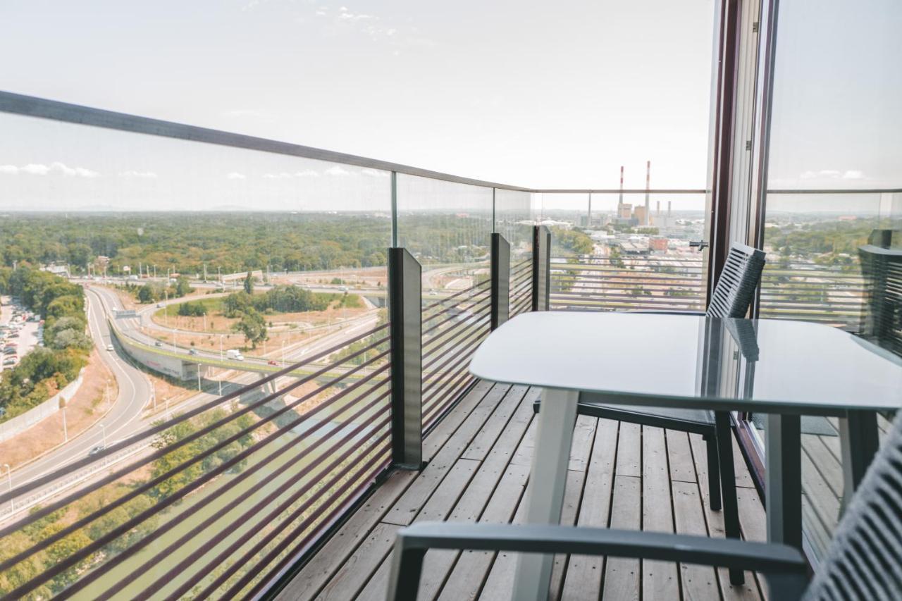 Apartment Supreme With Top Balcony And View