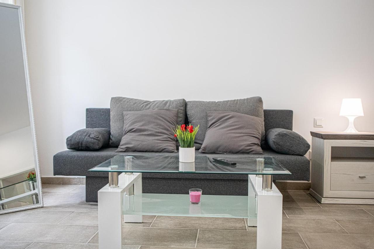 9 Min From Center - Beautiful Near U1 Reumannplatz *