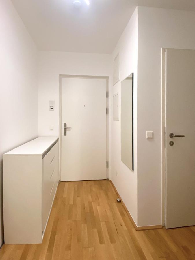 Near Lake Spacious & Furnished Beautiful *
