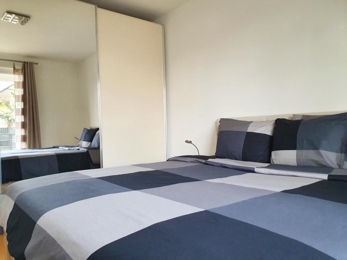 Near Lake Spacious & Furnished Beautiful * Viena