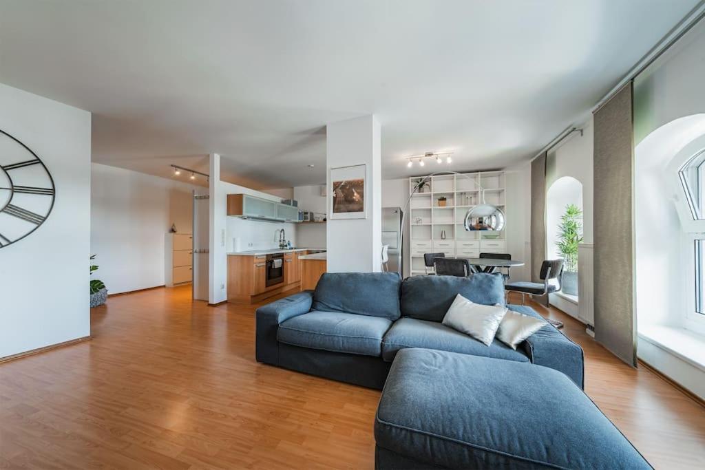 Apartment Spektakulaeres ✩ 7. Stock ✩ Kostenlose Parkgarage