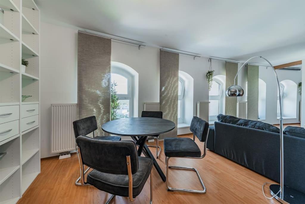 Spektakulaeres ✩ 7. Stock ✩ Kostenlose Parkgarage Apartment Wien