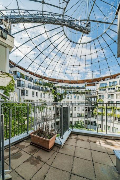 Spektakulaeres ✩ 7. Stock ✩ Kostenlose Parkgarage Apartment