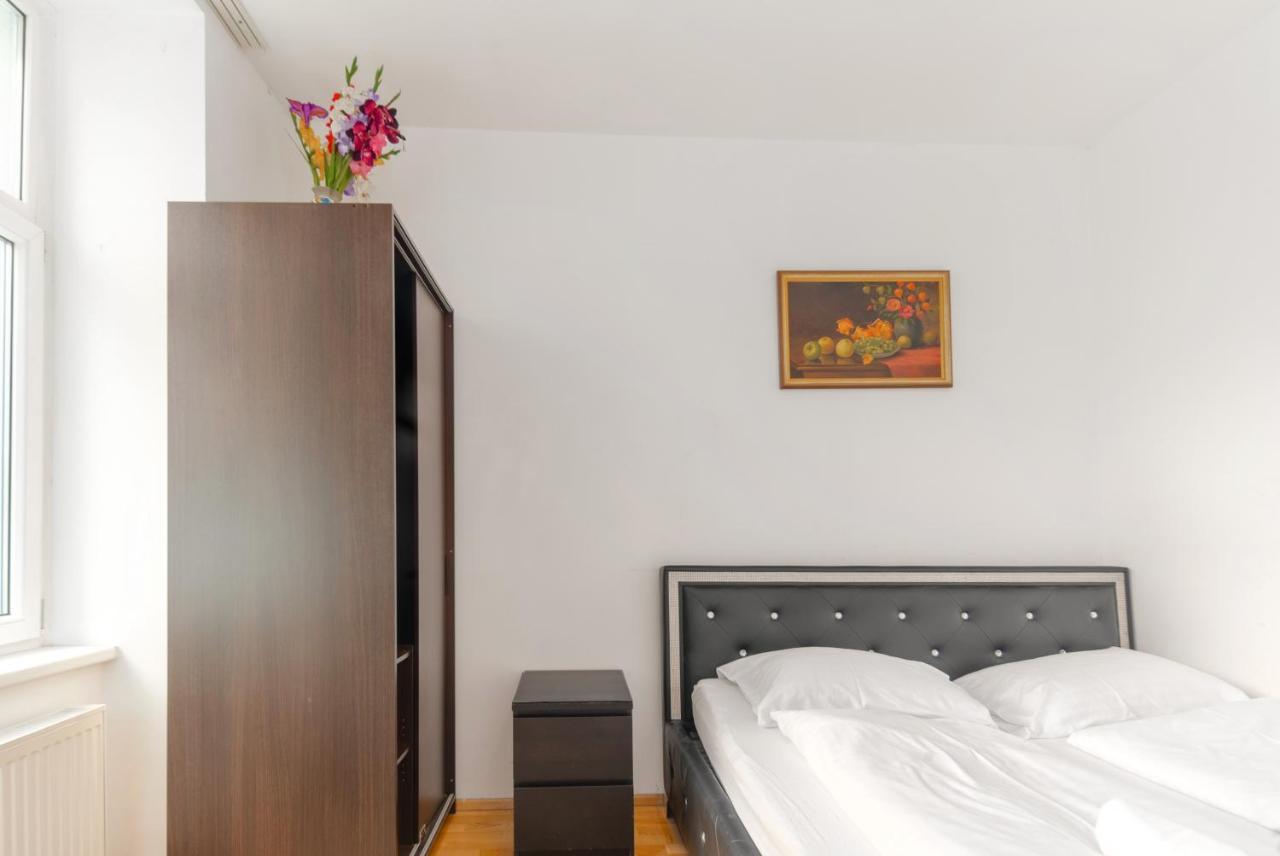 Apartment Neat 2br Apt.- Ideal For Longstays