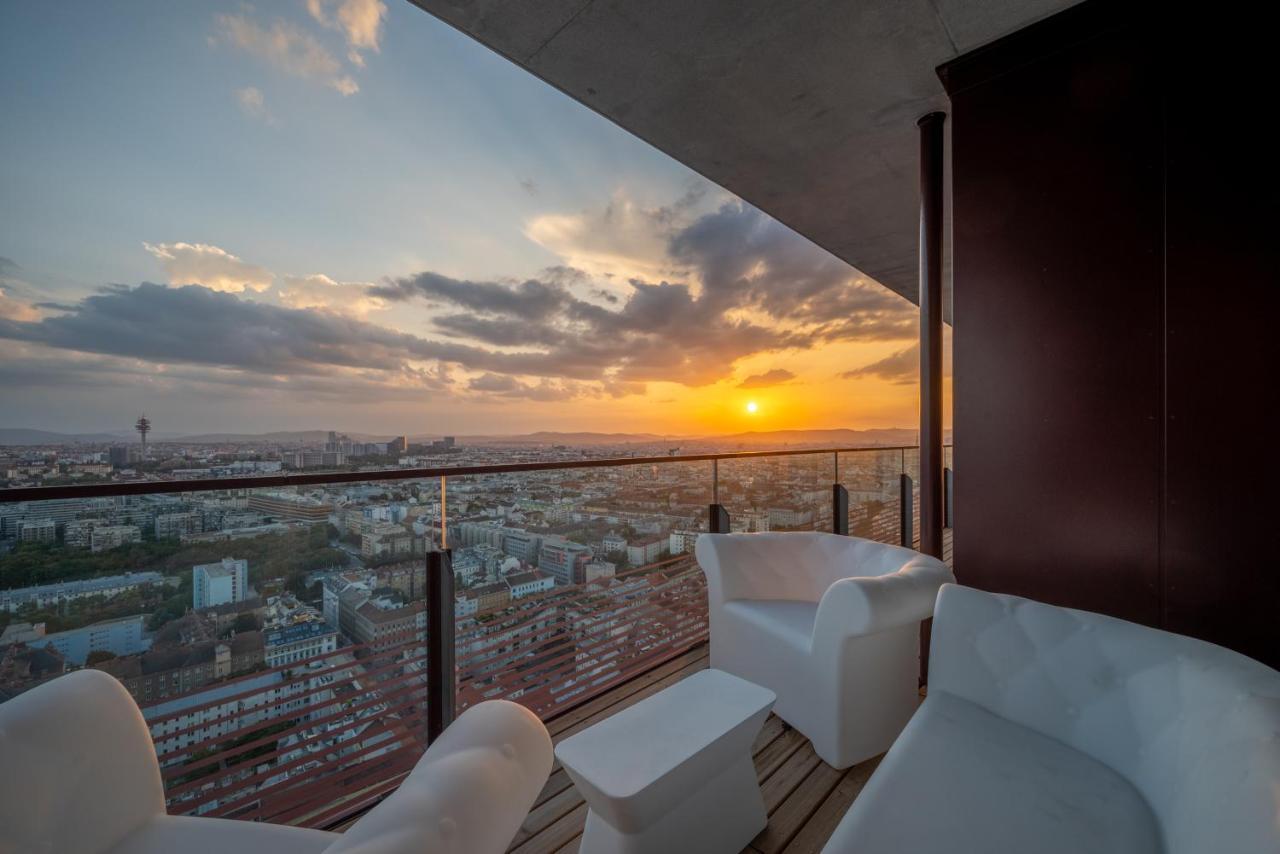 Exclusive 2br Skyline Penthouse By Hm * Viena