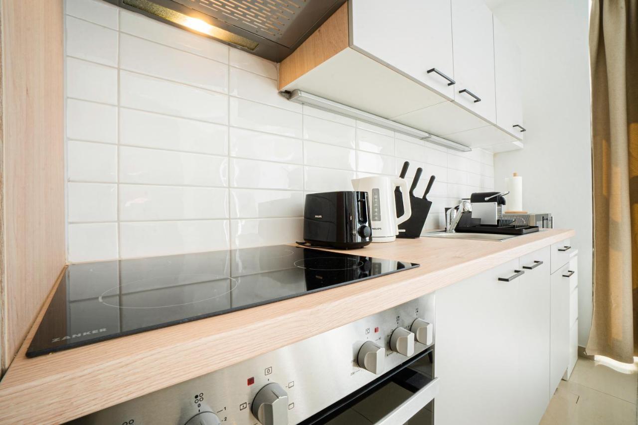 Chic Newly-renovated Steps From Subway In Vienna's Hernals District Apartment Vienna
