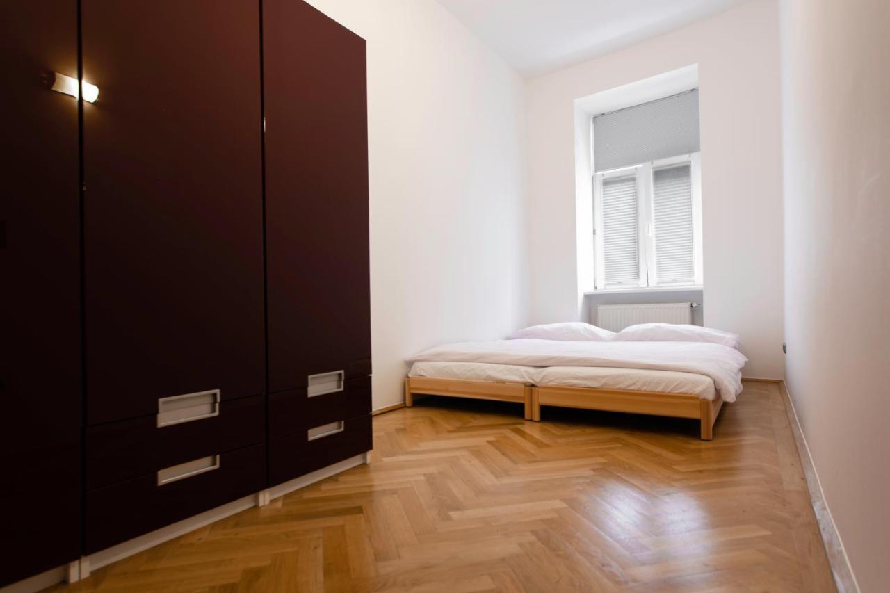 Apartment 3-bedroom In
