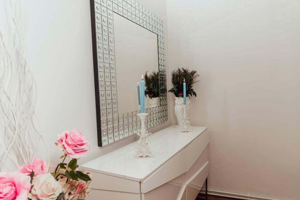 Modern Stylish Comfortable 2 Bedroom