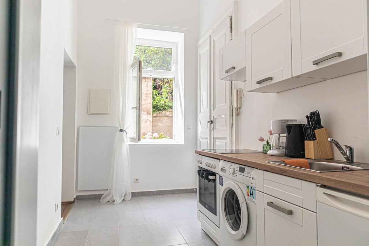 Apartamento Stunning 1br - Near Akh Building For Everyone Viena