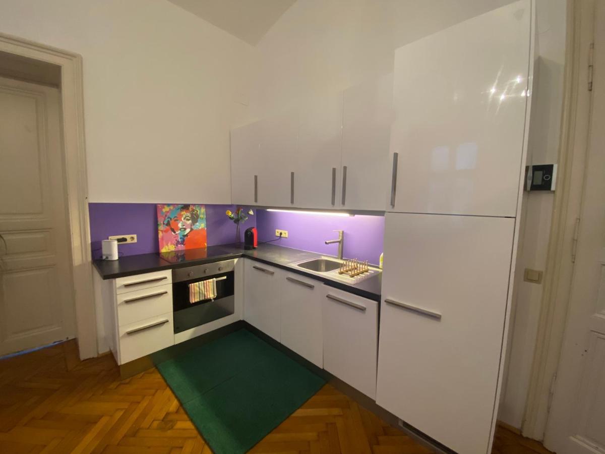 Charming Loft In Margareten District Of