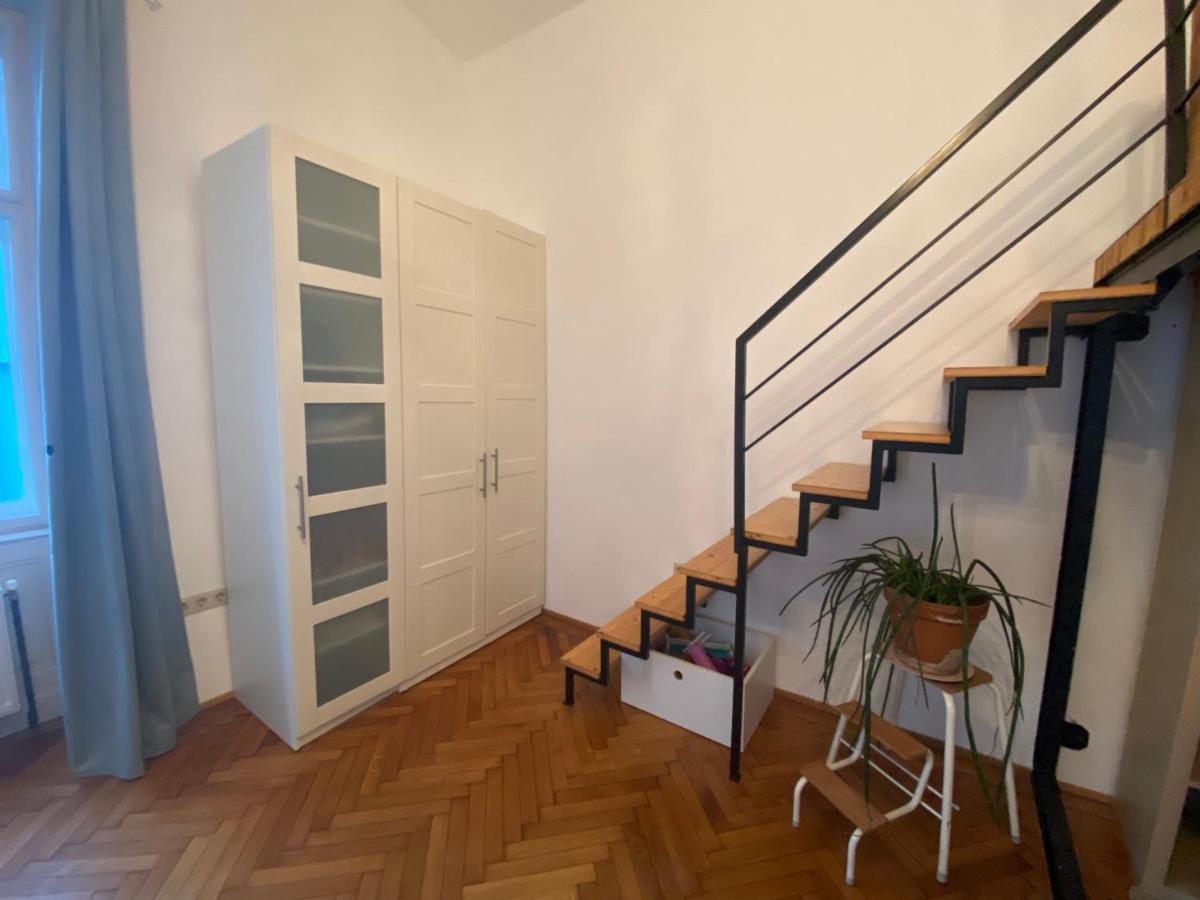 Apartment Charming Loft In Margareten District Of *