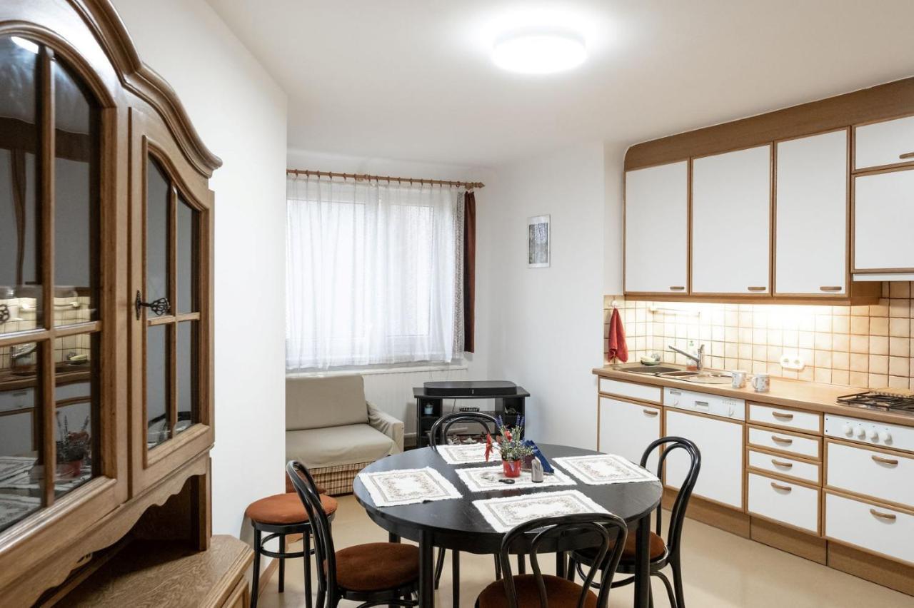 Apartment Smart Home, Hi-end Services, Media Streaming Vienna