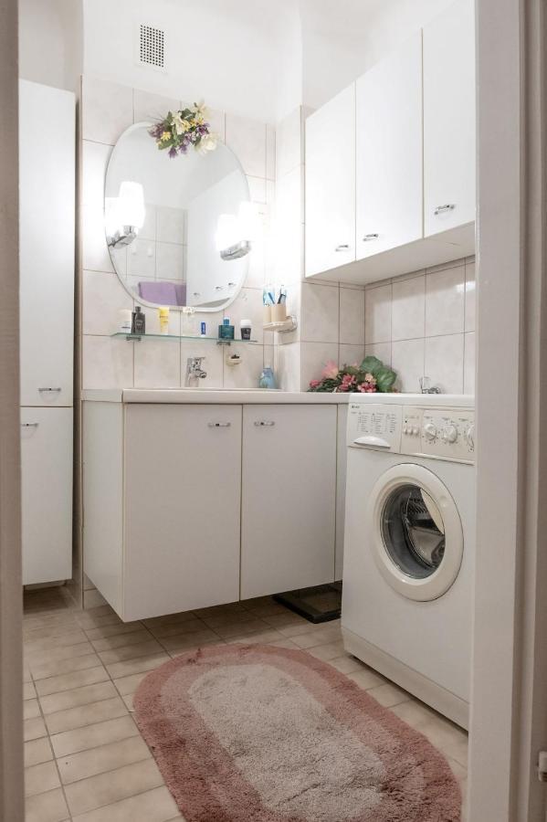 Smart Home, Hi-end Services, Media Streaming Apartment *