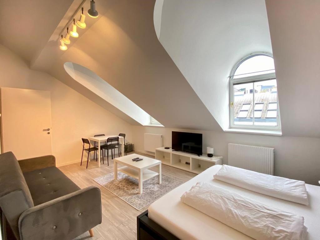 Apartment In Near Metro