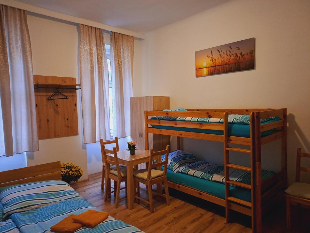 Astoria 10 Minutes To Downtown Apartment Vienna