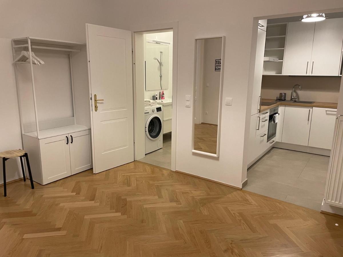 Apartment Altbau Traum Mit Klimaanlage Im Zentrum, Ruhelage